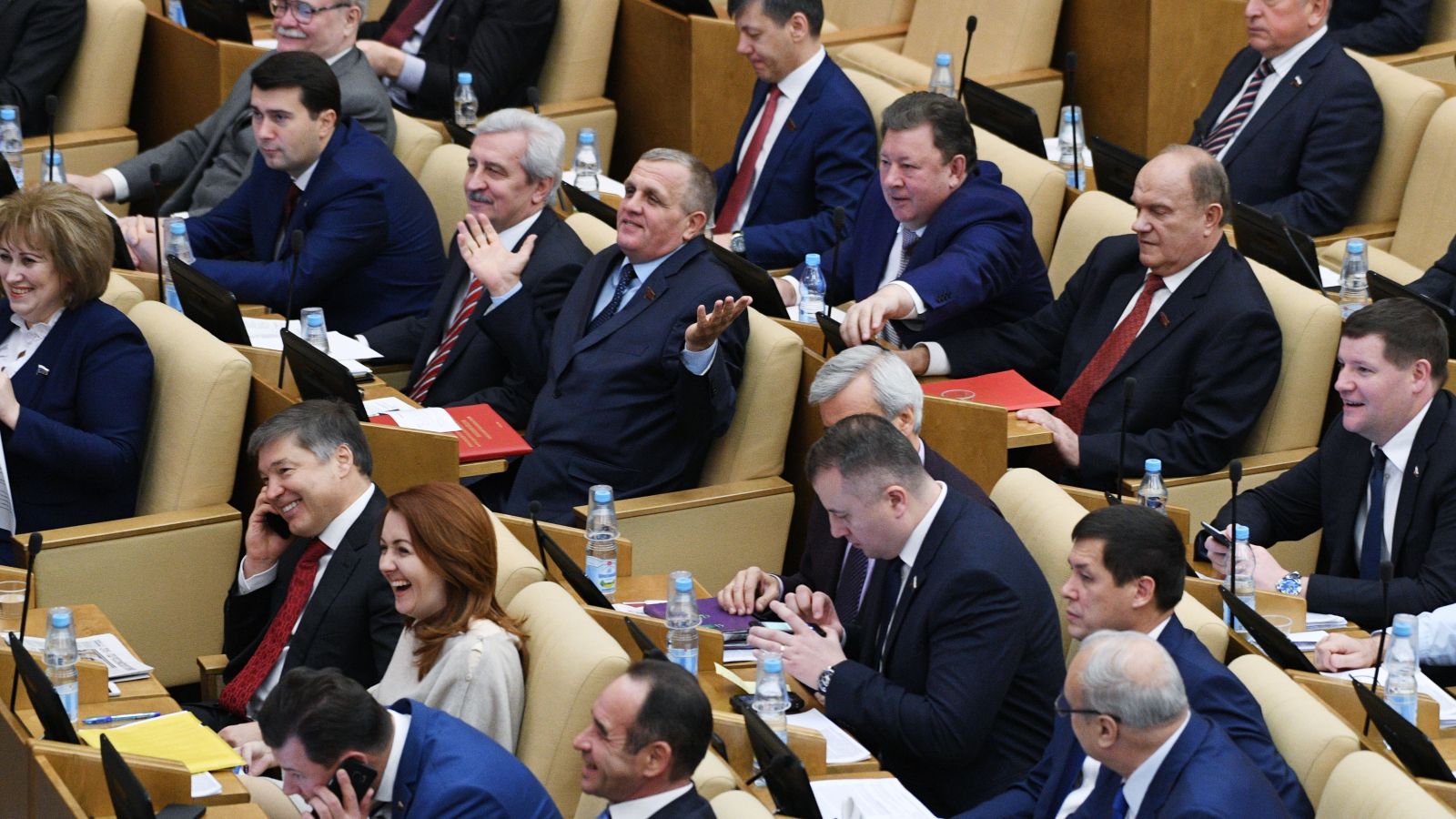 Ukrayna-Rusiya müharibəsinin iştirakçıları parlament seçkilərində iştirak edəcəklər - Rusiyada yeni qanun