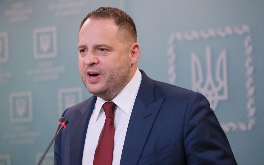 Zelenski ofisinin rəhbəri Emmanuel Makrona cavab verdi
