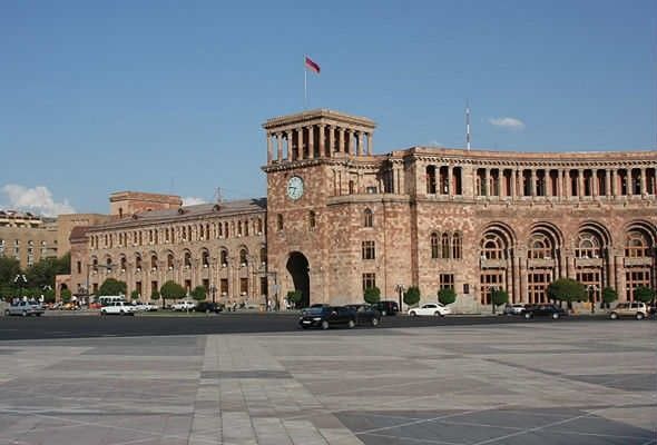 Qarabağa buraxılan və buraxılmayan erməni siyasətçilər - Tapşırıq kimdən gəlir?