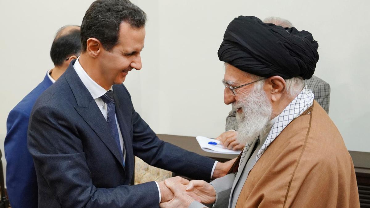 Wall Street Journal: “Əsəd rejiminin məhvi İranın ambisiyasına ağır zərbə vurub”