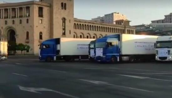 Fransa TIR-ları Laçına doğru yola çıxdı - Video