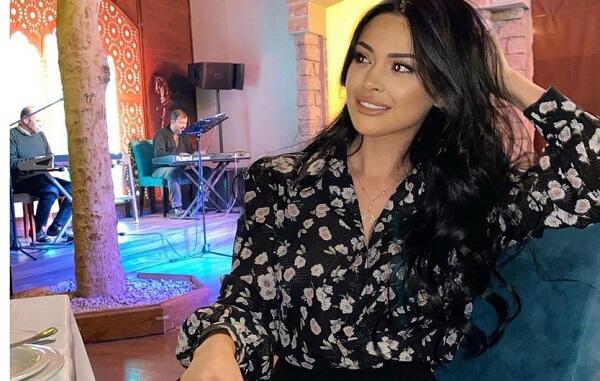 Modelin “başını kəsmək” çağırışı... – Dəhşətli səhnədir
