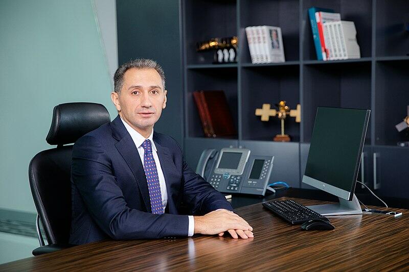 Nazir “Aztelekom”un baş direktorunu işdən çıxarıb?