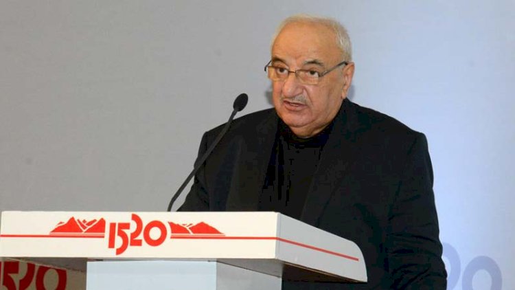 Abid Şərifov “dalan”da: Borc içində batır