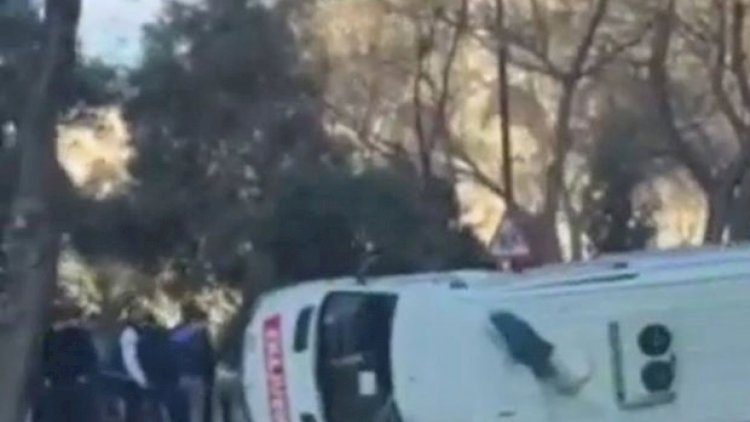 Bakıda təcili yardım maşını aşdı: Sürücü yaralandı