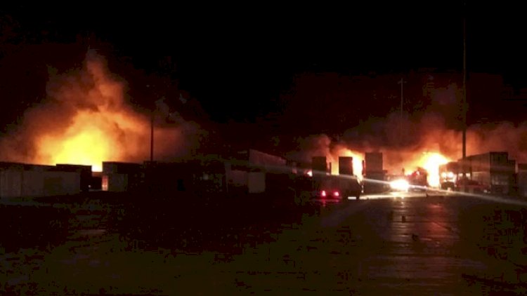İsrailin döyüş təyyarələri SEPAH-ın avtomobil karvanını bombaladı - VİDEO