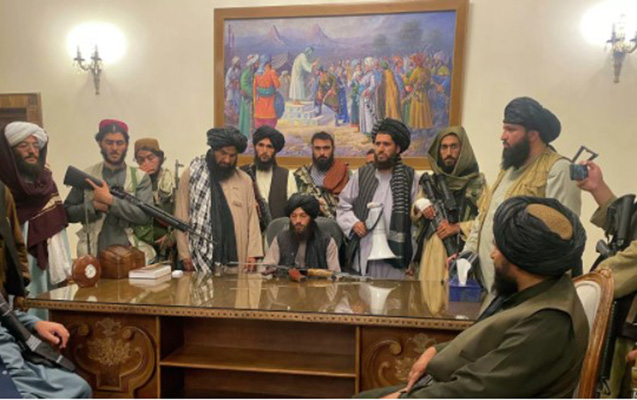 Taliban Kabildə qadınlara atəş açdı