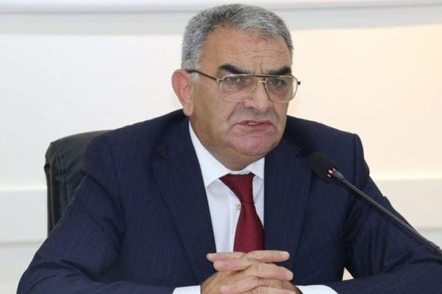 Ölkənin baş notariusu işdən çıxarıldı - FOTO