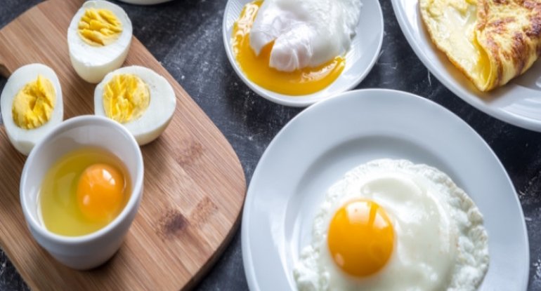 Qaynadılmış, yoxsa qızardılmış yumurta – Hansı daha sağlamdır?