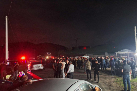 Revanşist ermənilər Tavuşda etiraz aksiyası keçirdilər