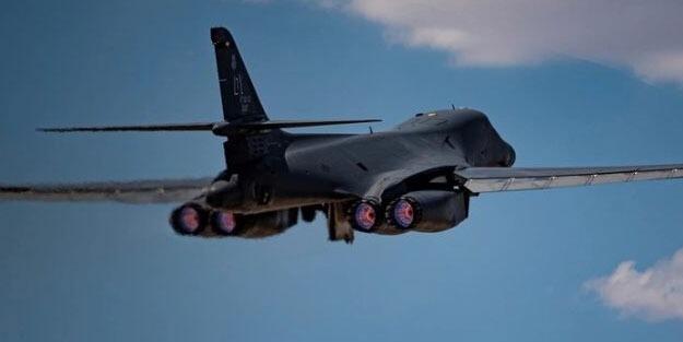 Rusiyada təşviş: İki Amerika bombardmançı təyyarəsi ölkənin hava sahəsinə tərəf gəlib