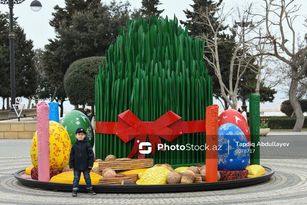 Bakı bulvarı Novruz bayramına hazırdır - FOTOREPORTAJ