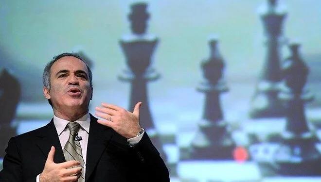 Atası yəhudi, anası erməni: Rusiya Kasparovu terrorçular siyahısına saldı