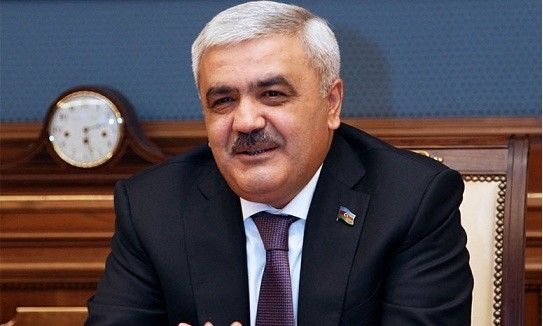 Kral öldü, yaşasın kral - Rövnəq Abdullayev
