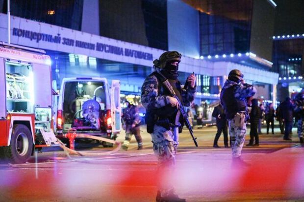 Moskvada DƏHŞƏTLİ TERROR: Ölənlərin sayı 70-ə çatdı