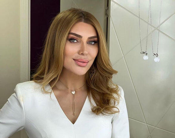 "Tanınmışam deyə, atamı, anamı söyməlisiniz?"